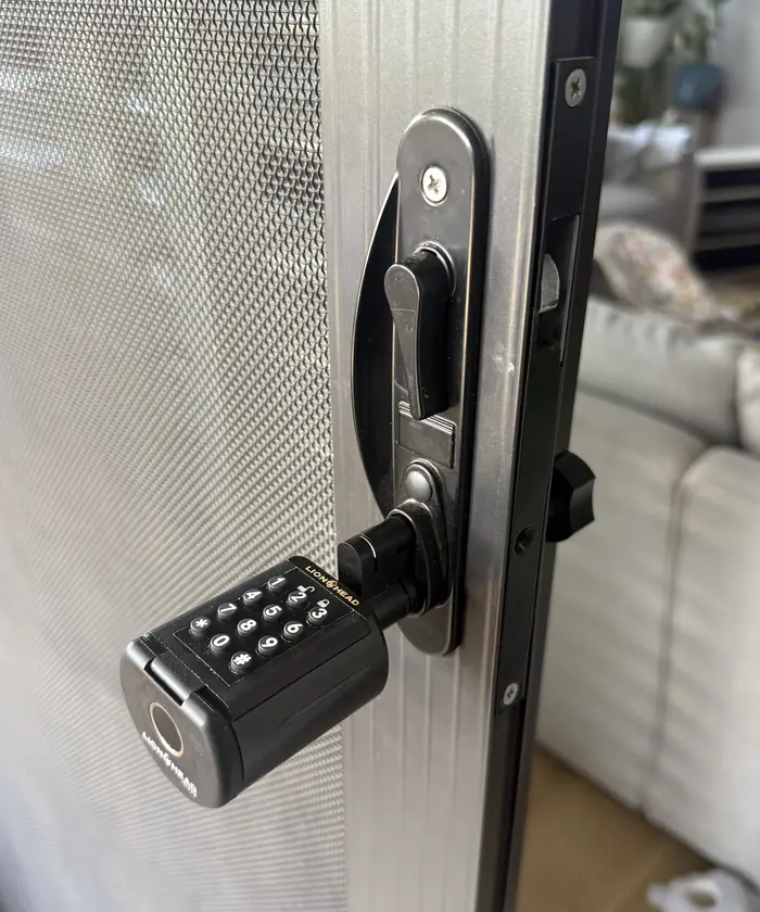Lionhead Stronga Digital Cylinder Lock