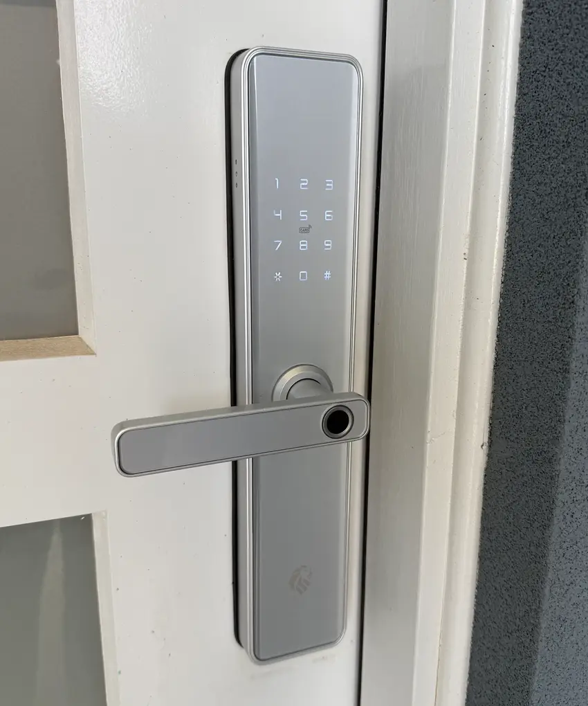 Lionhead Lonsdale digital door lock