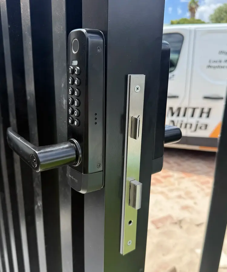 titan razor digital gate lock