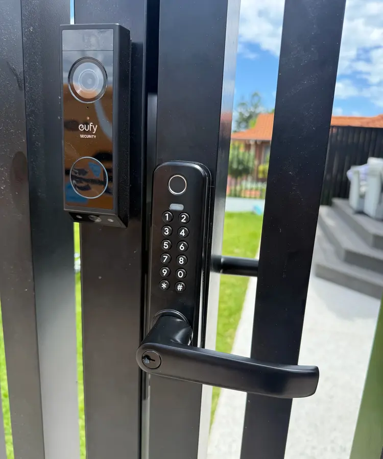 titan razor digital gate lock